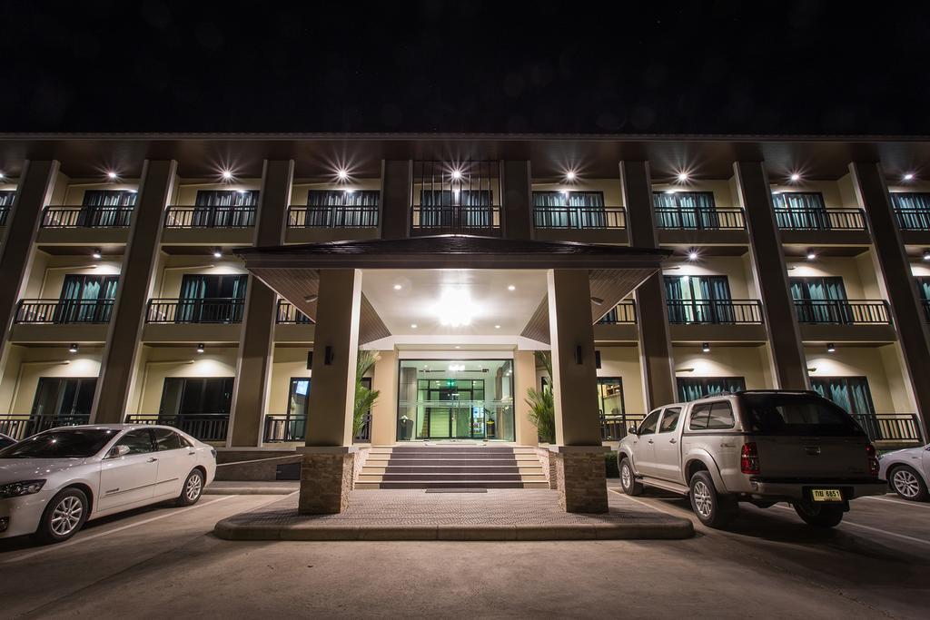 Morage Hotel Phitsanulok Exterior photo