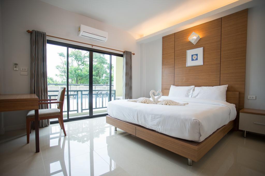 Morage Hotel Phitsanulok Room photo