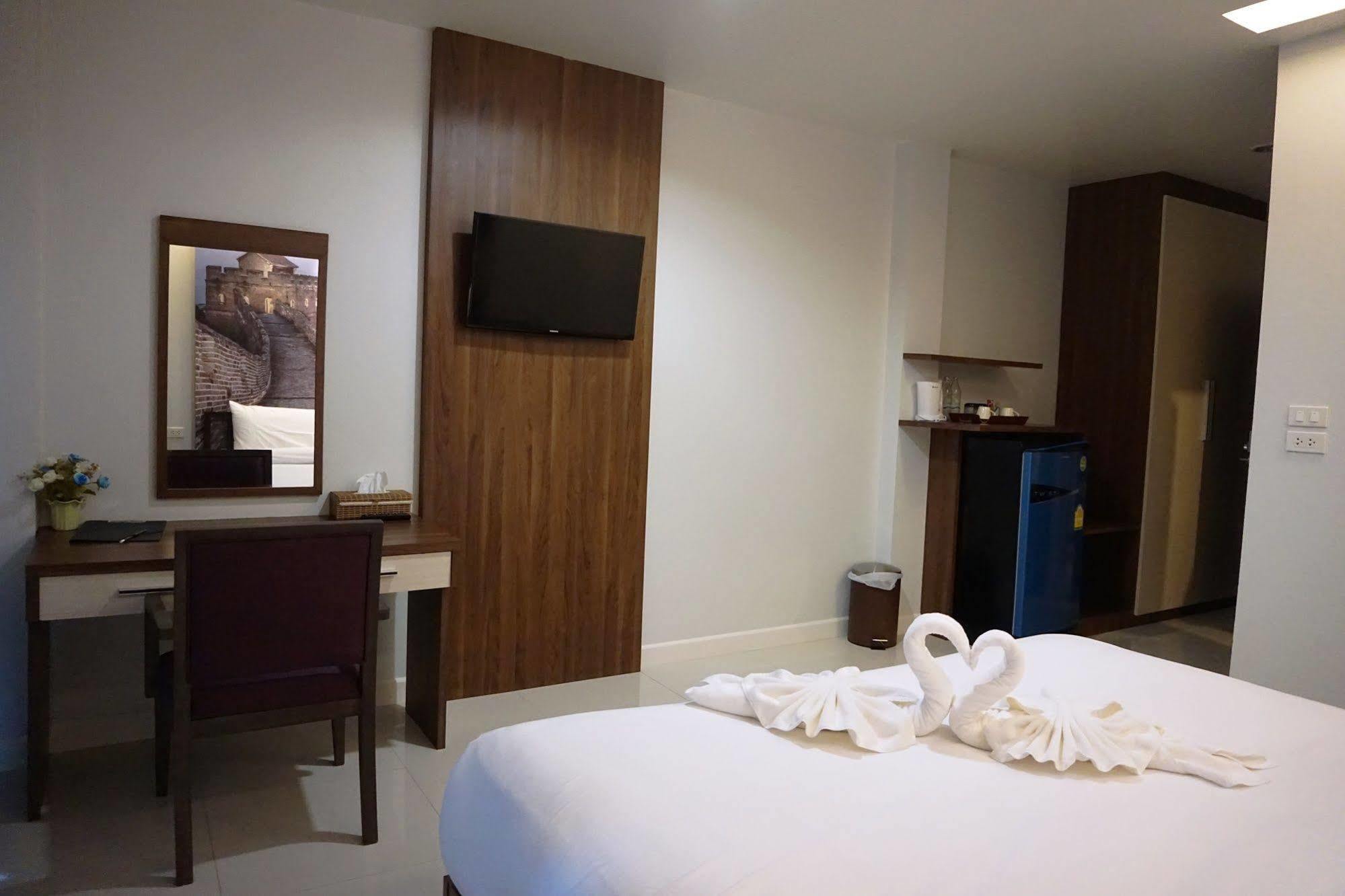 Morage Hotel Phitsanulok Exterior photo